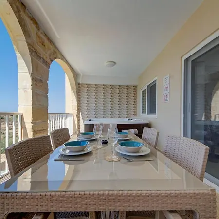 アパート Oakville, Valley Views, Private Heated Jacuzzi By Haven & Keys Malta *