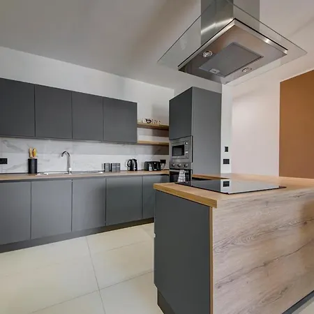 דירה Oakville, Valley Views, Private Heated Jacuzzi By Haven & Keys Malta *