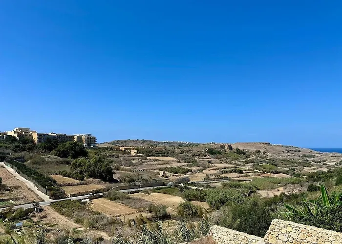 Daire Oakville, Valley Views, Private Heated Jacuzzi By Haven & Keys Malta Xagħra