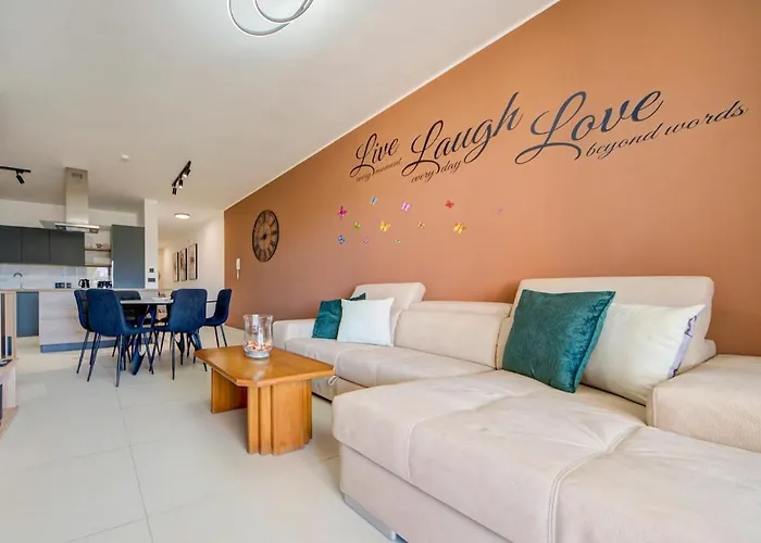 Daire Oakville, Valley Views, Private Heated Jacuzzi By Haven & Keys Malta Xagħra