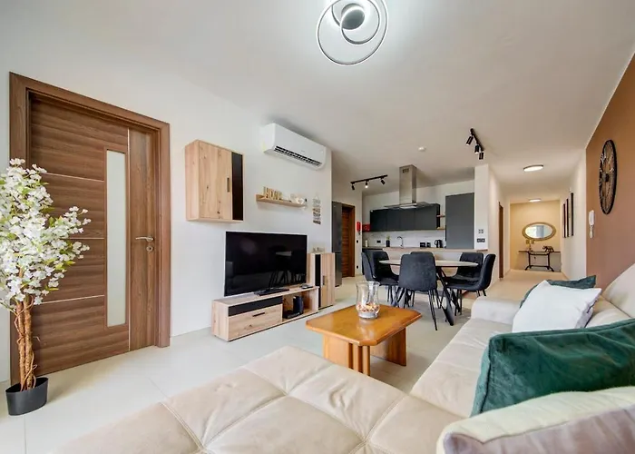 Daire Oakville, Valley Views, Private Heated Jacuzzi By Haven & Keys Malta Xagħra