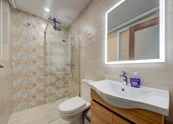 Daire Oakville, Valley Views, Private Heated Jacuzzi By Haven & Keys Malta