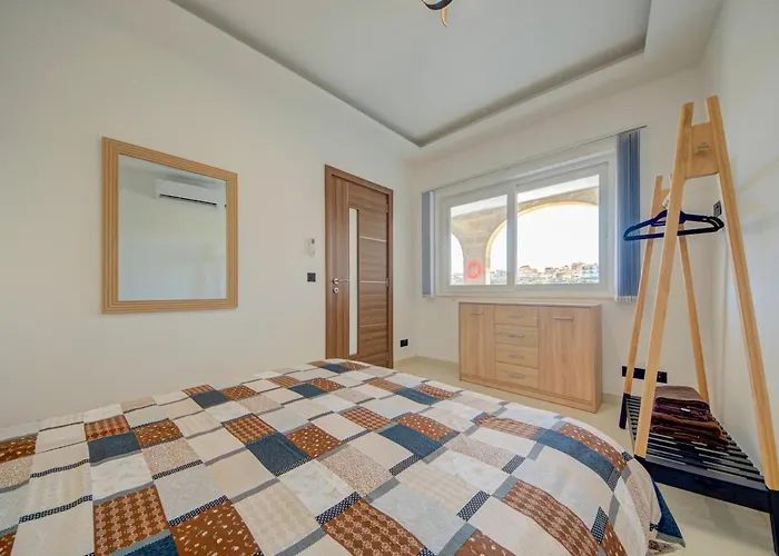 Oakville, Valley Views, Private Heated Jacuzzi By Haven & Keys Malta Daire *